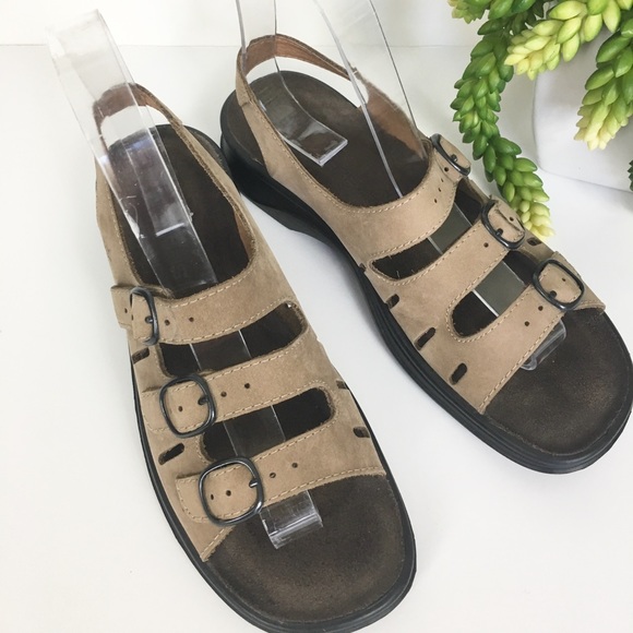 clarks womens sunbeat sandal